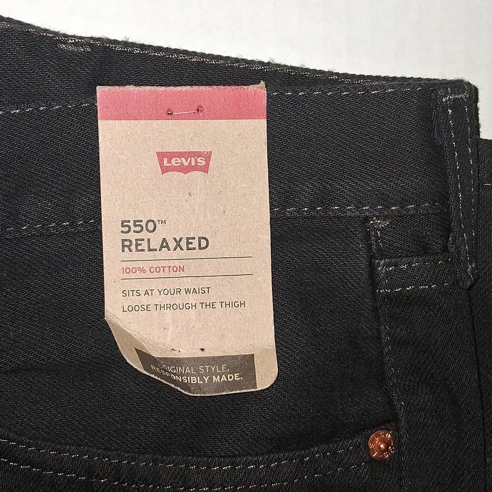 Levi's 550 Relaxed Fit Jeans Size-42x34 Black NWT - Picture 4 of 5
